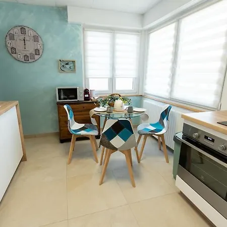 Maison Chaleureuse Avec Parking Gratuit Sur Place *