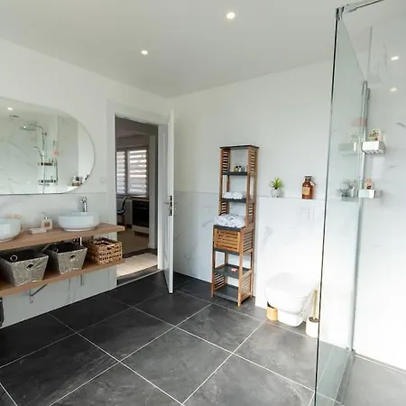 Maison Chaleureuse Avec Parking Gratuit Sur Place * Illkirch-Graffenstaden