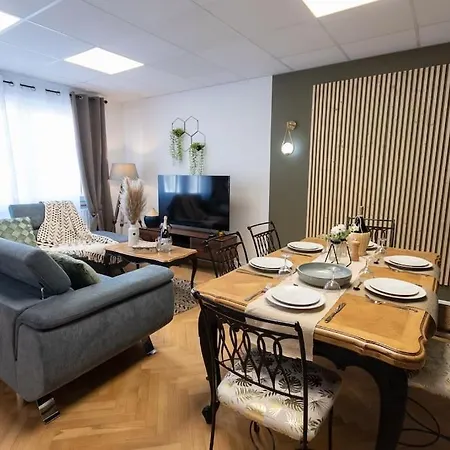 Maison Chaleureuse Avec Parking Gratuit Sur Place *